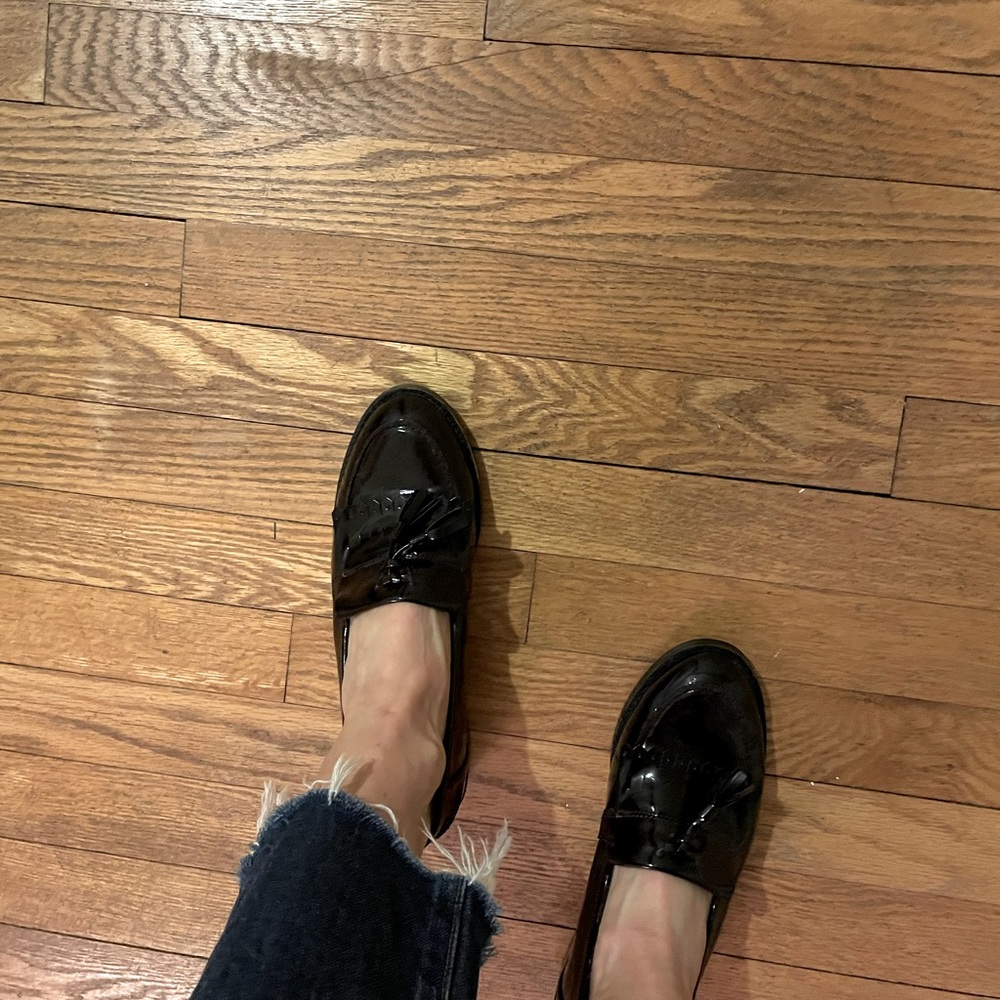 Women’s dark Burgundy patent leather loafers size 7.5